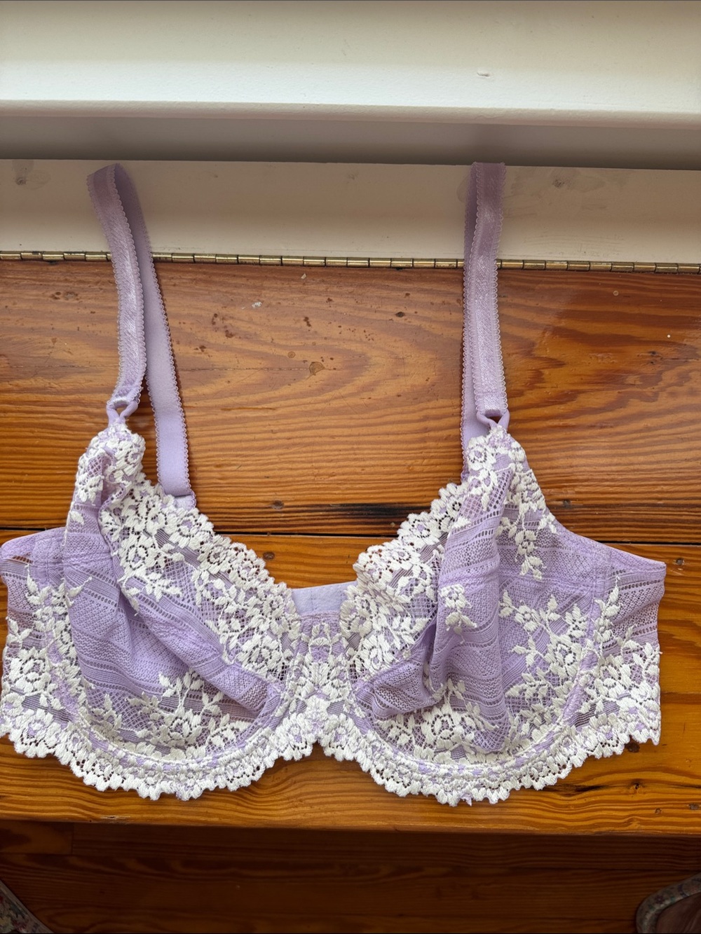 Wacoal Lavender and Ivory Lace Underwire Bra